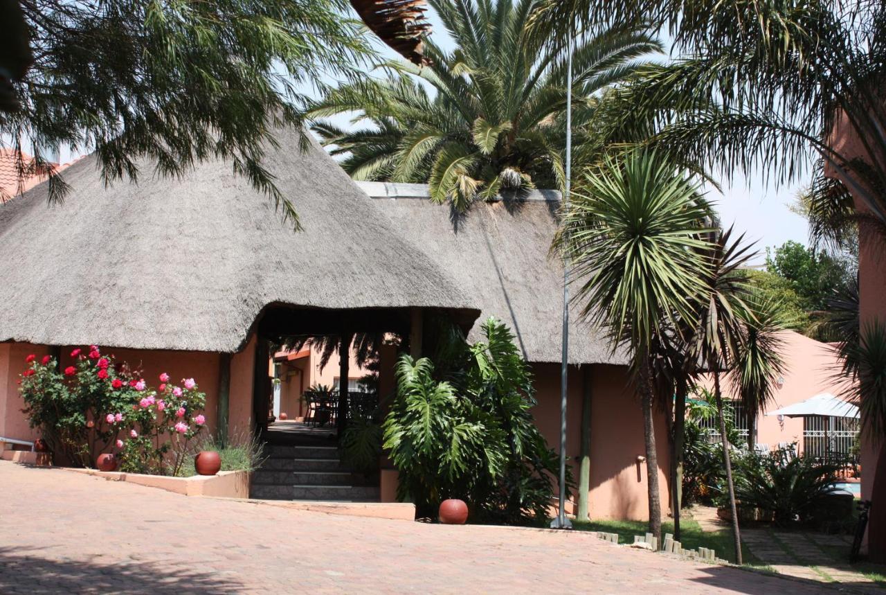 יוהנסבורג Eagles Nest Lodge מראה חיצוני תמונה