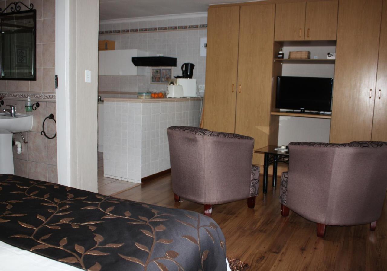 יוהנסבורג Eagles Nest Lodge מראה חיצוני תמונה